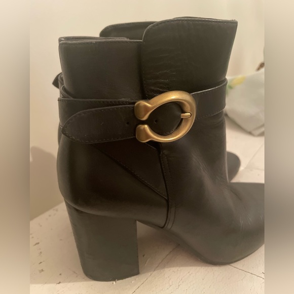 Genuine leather Coach booties size 6 - Picture 7 of 7